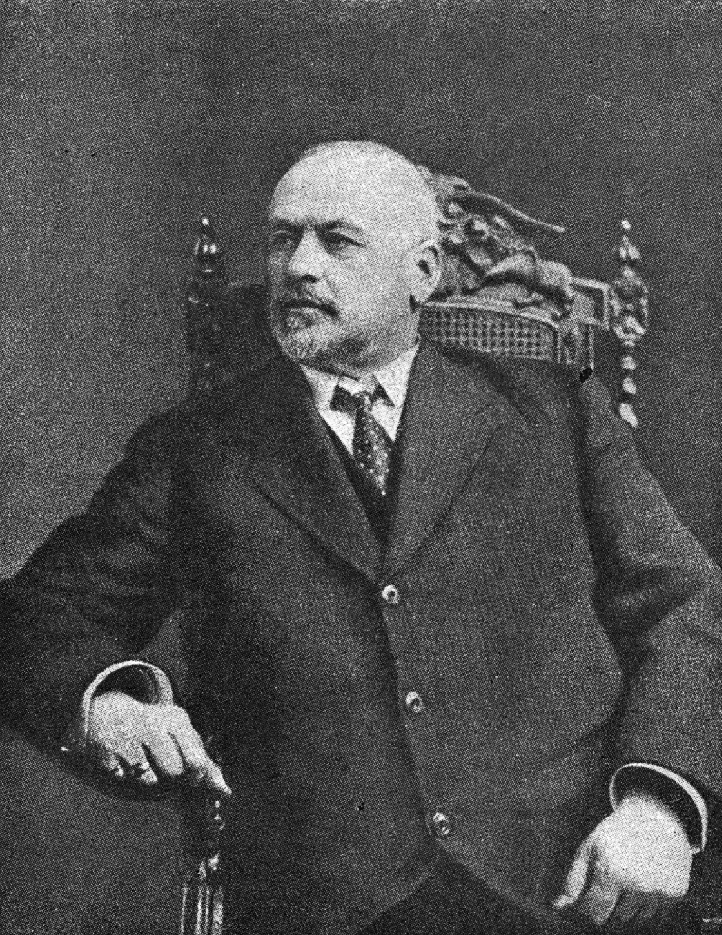 Председатель Временного Комитета М. В. Родзянко, председатель Г. Думы. Член Г. Думы от Екатеринославской губернии