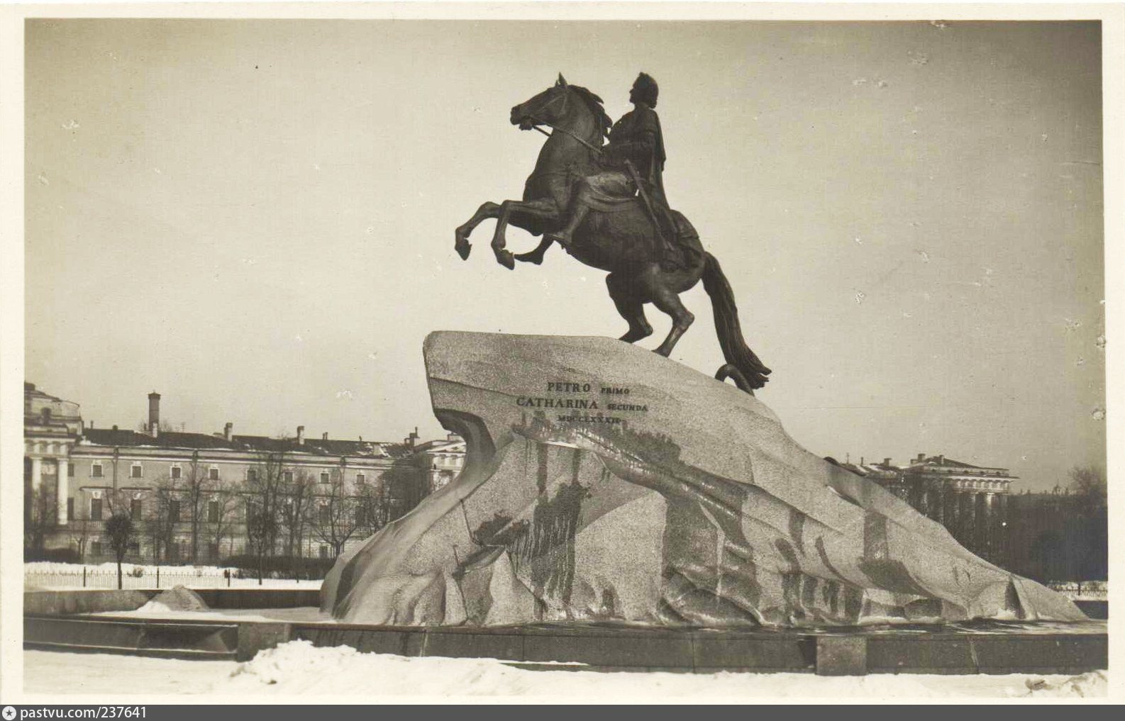 Памятник Петру Великому, арх. Этьен Фальконе /Pastvu.com